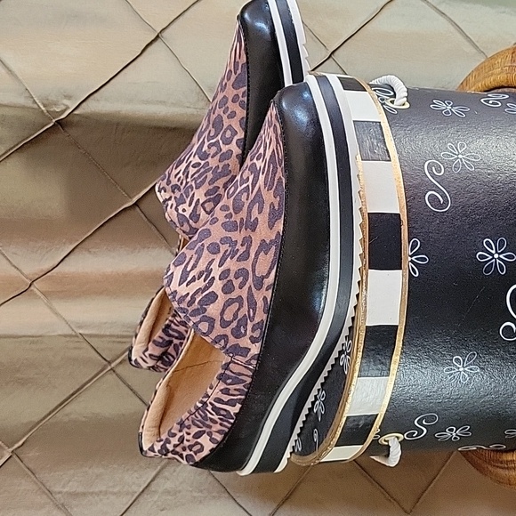 VGUC- Naturalizer ‘Beale’ Leopard & Black Slip-on Loafer 12 WIDE - Picture 2 of 7